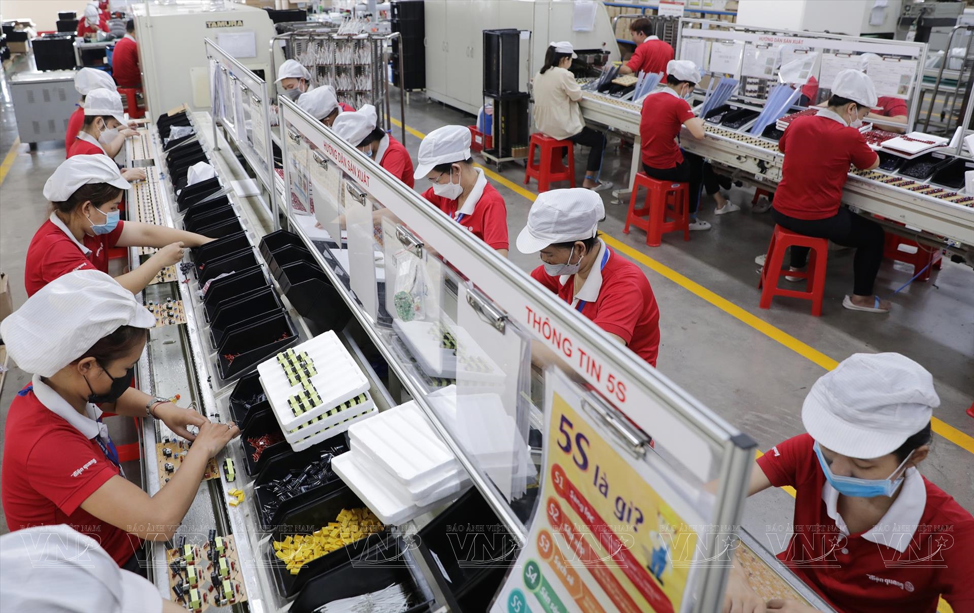 Thương hiệu quốc dân Điện Quang tin tưởng chọn Opticon triển khai kho thông minh và nhà máy thông minh bằng giải pháp E-Paper ESL